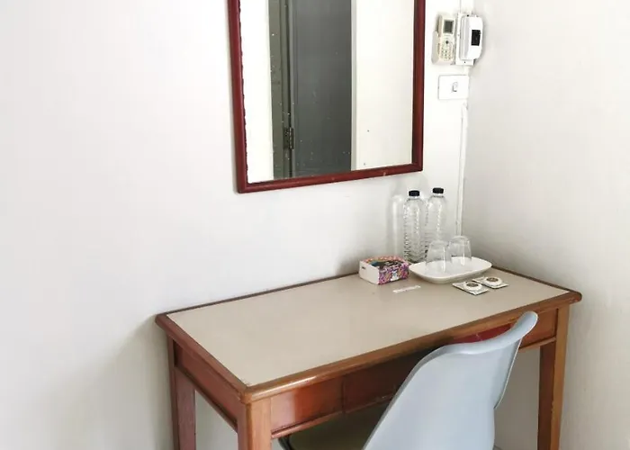 Apartment R *