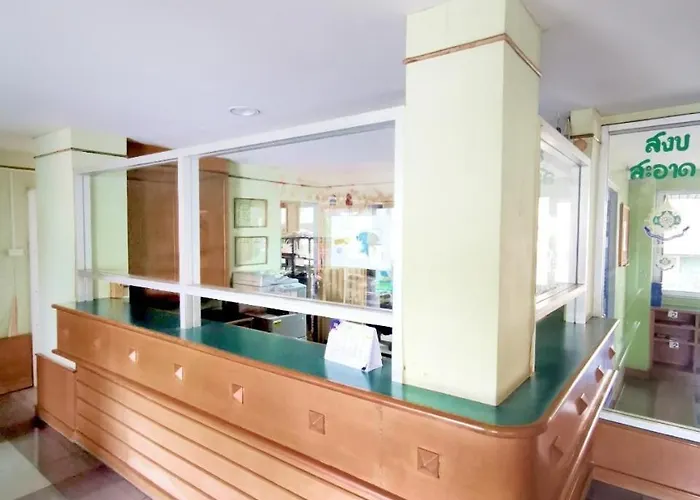 R Apartment *